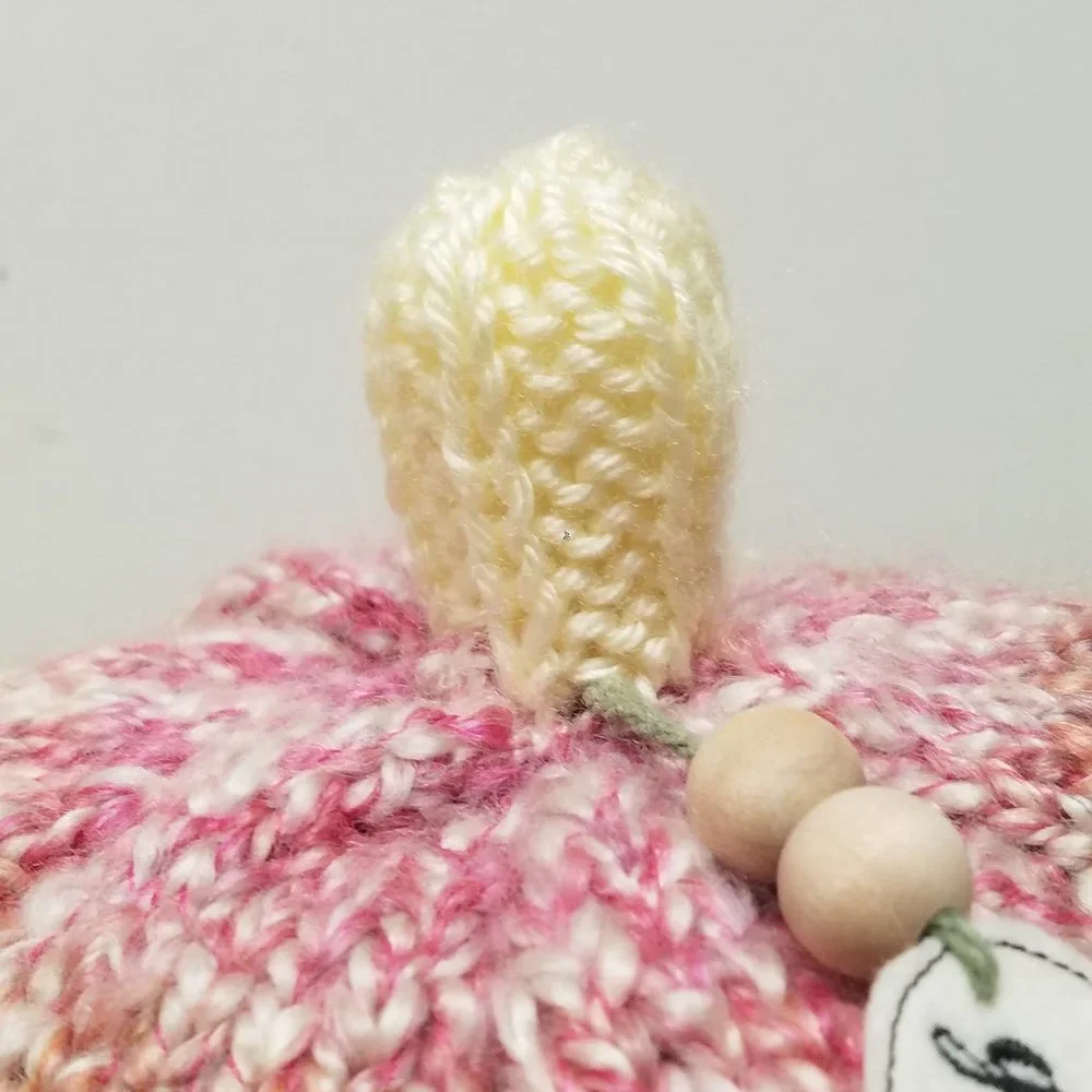 Handmade Knitted Fall Gourmet Ivory Mimosa Pumpkin Décor - Picture 4 of 11